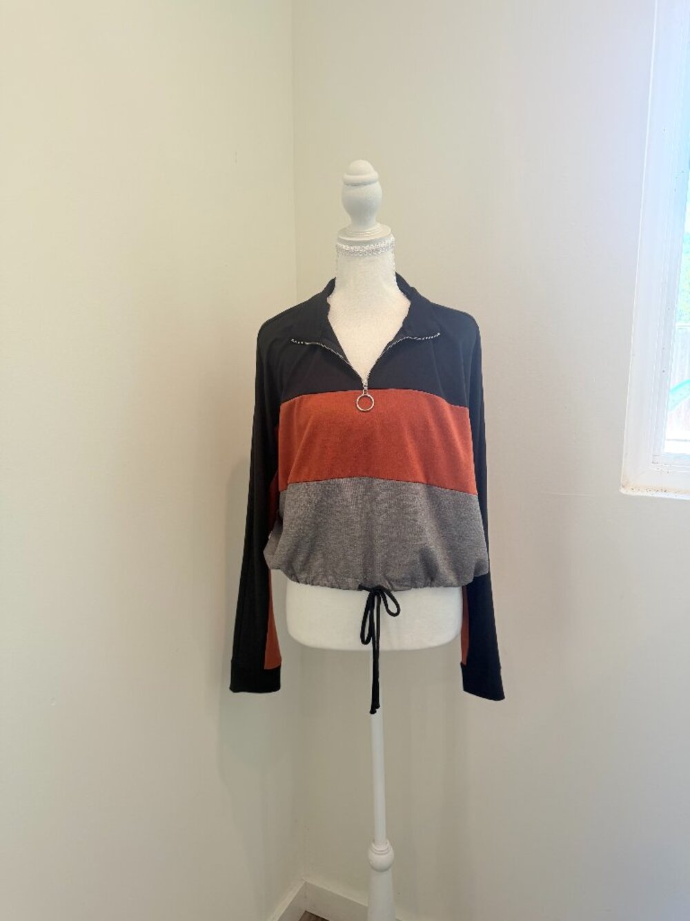 Abound Trendy Color-Block Cropped Quarter-Zip Sweatshirt - Black, Rust & Grey M